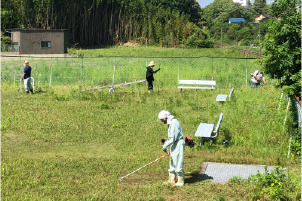 屋外作業の様子